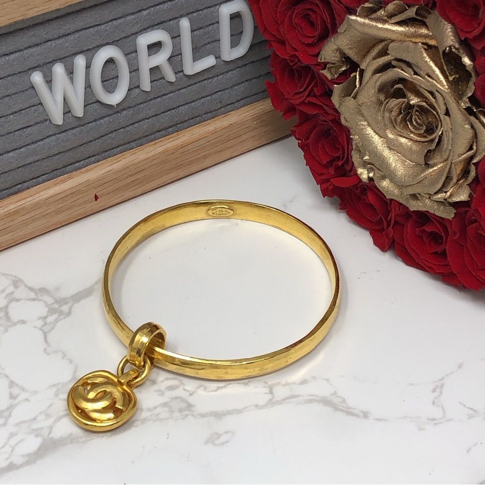 AUTHENTIC Chanel CC logo charm small 24k gold gilded bangle bracelet 96P